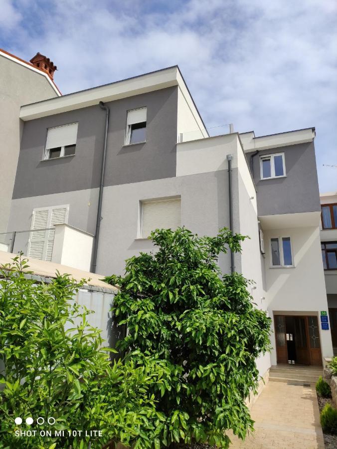 Apartman Marina Veruda Pula Luaran gambar