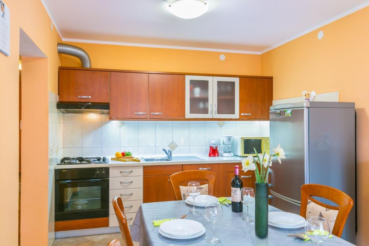 Apartman Marina Veruda Pula Luaran gambar